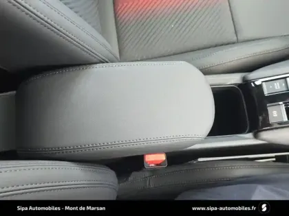 Photo 120 Alfa Romeo Junior  1.2 Ibrida 145 ch eDCT6