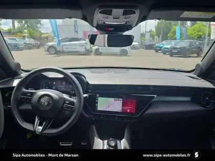 Photo 105 Alfa Romeo Junior  1.2 Ibrida 145 ch eDCT6