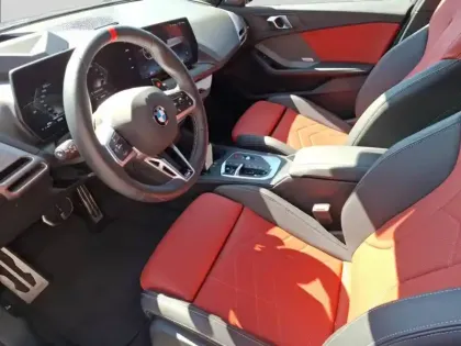 Photo 34 BMW Serie 1 M135 xDrive 300 ch DKG7