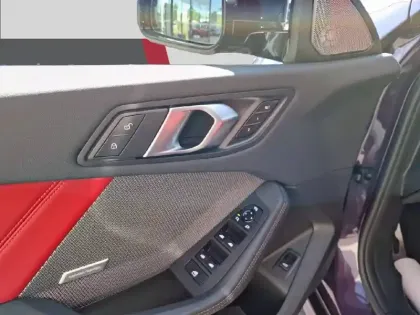 Photo 17 BMW Serie 1 M135 xDrive 300 ch DKG7