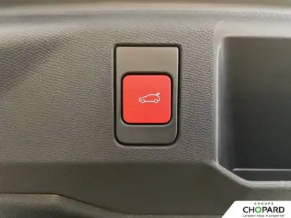 Photo 19 Peugeot 5008  Hybrid 145 e-DCS6