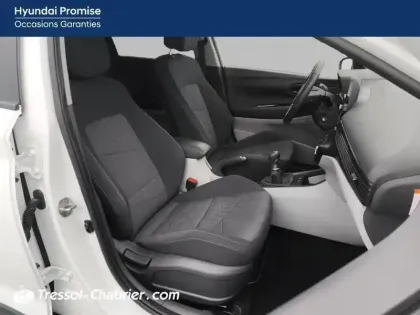 Photo 8 Hyundai Bayon  1.0 T-GDi 100 Hybrid 48V Intuitive