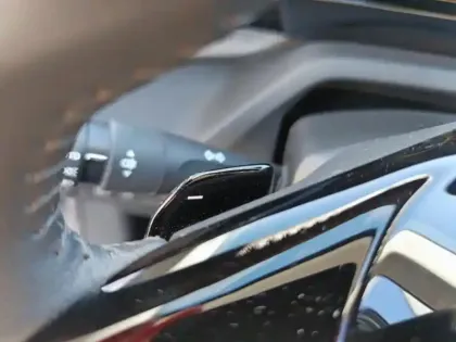 Photo 14 Peugeot 308  PHEV 180ch GT e-EAT8