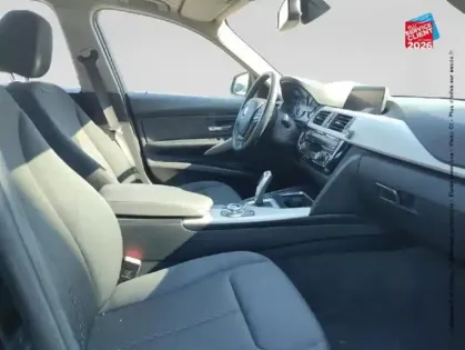 Photo 19 BMW Serie 3 Gén. VI (F30) Ph3 Lounge 4