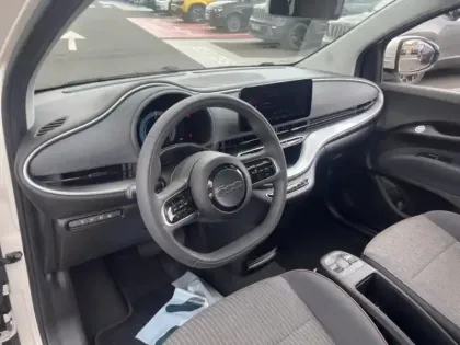 Photo 12 Fiat 500  e 95ch Icône Plus (Pack Style)