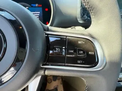 Photo 14 Abarth 500  e 155ch 42kWh Pack 4cv