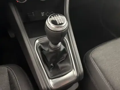 Photo 12 Renault Captur  TCe 90