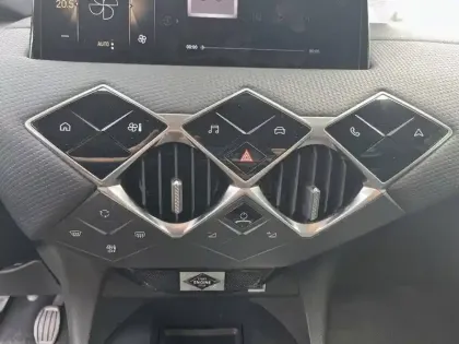 Photo 34 DS DS 3  PureTech 100 BVM6