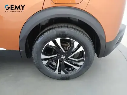 Photo 10 Peugeot 2008  PureTech 130 S&S BVM6