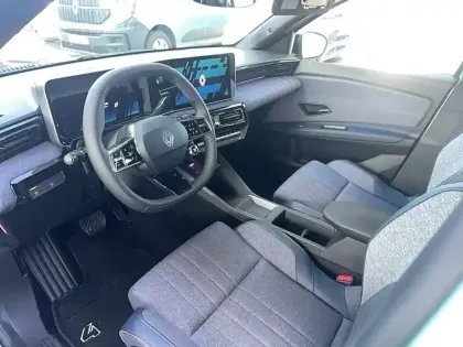 Photo 9 Renault 4 Renault  E-Tech Electrique 150 ch autonomie confort