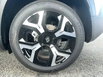 Photo 8 Renault 4 Renault  E-Tech Electrique 150 ch autonomie confort