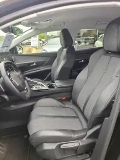 Photo 37 Peugeot 3008  Hybrid 225 e-EAT8