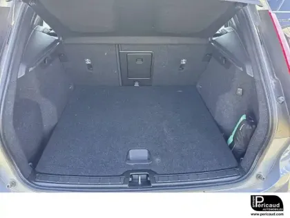 Photo 28 Volvo Xc40  T2 129 ch