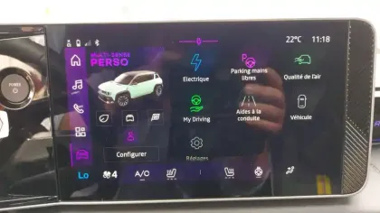 Photo 24 Renault 4 Renault  E-Tech Electrique 150 ch autonomie confort