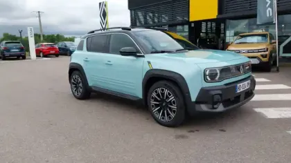 Photo 6 Renault 4 Renault  E-Tech Electrique 150 ch autonomie confort