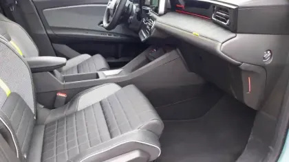 Photo 13 Renault 4 Renault  E-Tech Electrique 150 ch autonomie confort