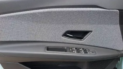 Photo 10 Renault 4 Renault  E-Tech Electrique 150 ch autonomie confort