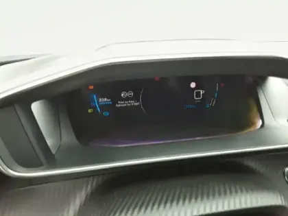 Photo 9 Peugeot 2008  Moteur électrique 136 ch