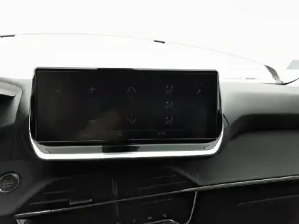 Photo 19 Peugeot 2008  Moteur électrique 136 ch