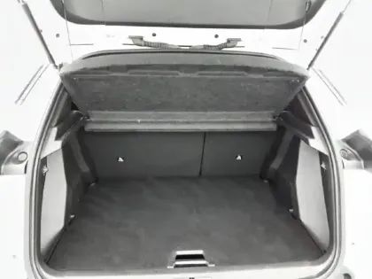 Photo 5 Peugeot 2008  Moteur électrique 136 ch