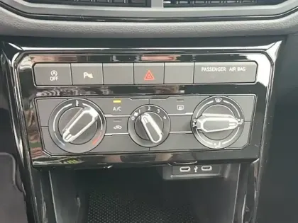 Photo 53 Volkswagen T-cross  1.0 TSI 95 Start/Stop BVM5