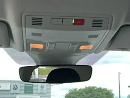 Photo 61 Volkswagen T-cross  1.0 TSI 95 Start/Stop BVM5