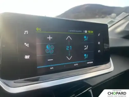 Photo 10 Peugeot 208  Electrique 50 kWh 136ch