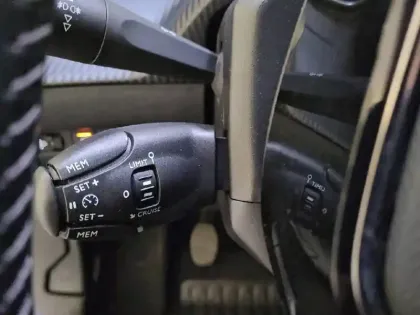 Photo 26 Peugeot 2008  PureTech 130 S&S BVM6