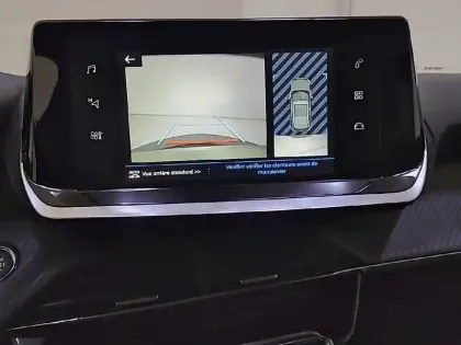 Photo 19 Peugeot 2008  PureTech 130 S&S BVM6