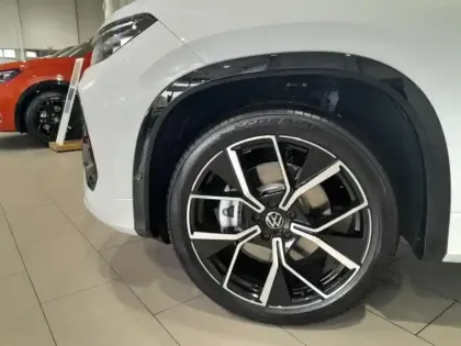 Photo 12 Volkswagen Tayron  1.5 eTSI 150ch R-Line DSG7 7 places