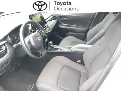 Photo 13 Toyota C-HR  122h Dynamic Business 2WD E-CVT + Programme Beyond Zero Academy MY22