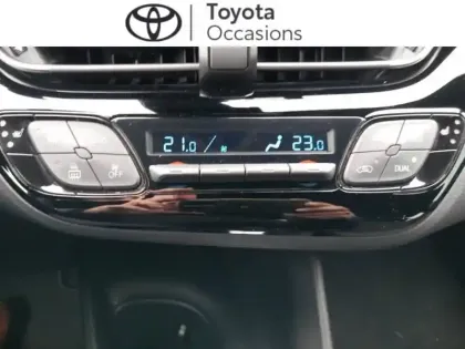 Photo 10 Toyota C-HR  122h Dynamic Business 2WD E-CVT + Programme Beyond Zero Academy MY22