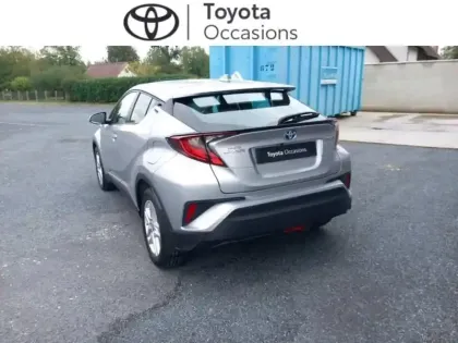 Photo 1 Toyota C-HR  122h Dynamic Business 2WD E-CVT + Programme Beyond Zero Academy MY22