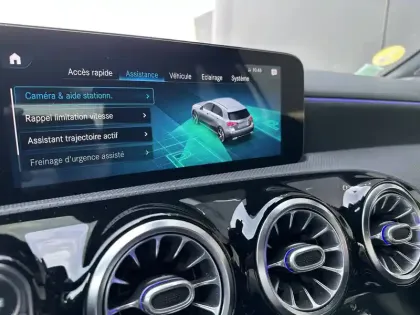 Photo 18 Mercedes Classe A  200 d 8G-DCT