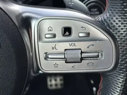 Photo 16 Mercedes Classe A  200 d 8G-DCT