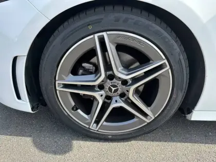 Photo 8 Mercedes Classe A  200 d 8G-DCT