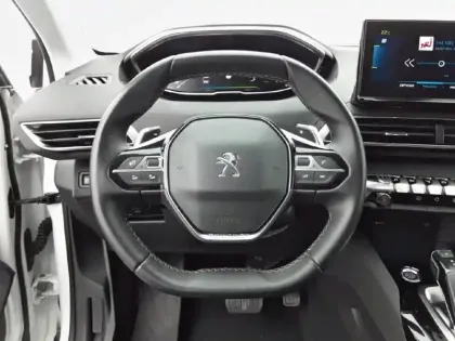 Photo 8 Peugeot 3008  Hybrid 225 e-EAT8