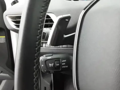 Photo 21 Peugeot 3008  Hybrid 225 e-EAT8