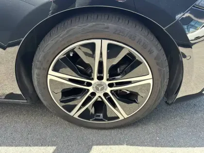 Photo 12 Mercedes Classe A  180 d 8G-DCT