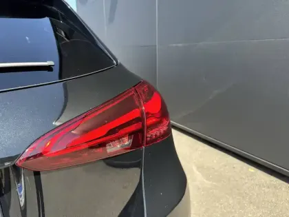 Photo 8 Mercedes Classe A  180 d 8G-DCT