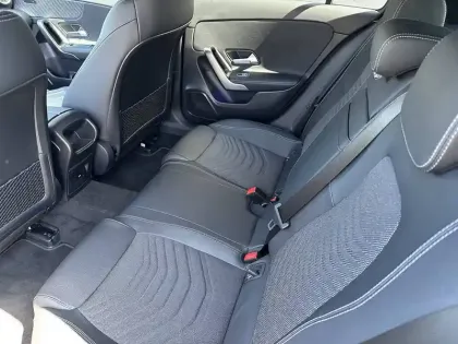 Photo 23 Mercedes Classe A  180 d 8G-DCT