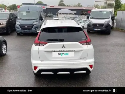 Photo 157 Mitsubishi Eclipse  Cross 2.4 MIVEC PHEV Twin Motor 4WD