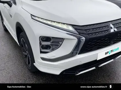 Photo 160 Mitsubishi Eclipse  Cross 2.4 MIVEC PHEV Twin Motor 4WD