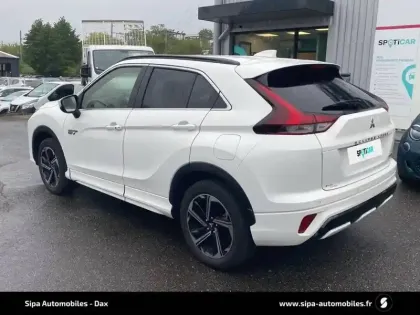 Photo 111 Mitsubishi Eclipse  Cross 2.4 MIVEC PHEV Twin Motor 4WD