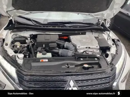 Photo 77 Mitsubishi Eclipse  Cross 2.4 MIVEC PHEV Twin Motor 4WD
