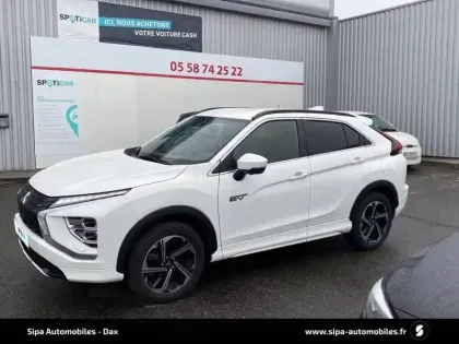 Photo 100 Mitsubishi Eclipse  Cross 2.4 MIVEC PHEV Twin Motor 4WD