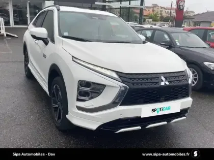 Photo 135 Mitsubishi Eclipse  Cross 2.4 MIVEC PHEV Twin Motor 4WD