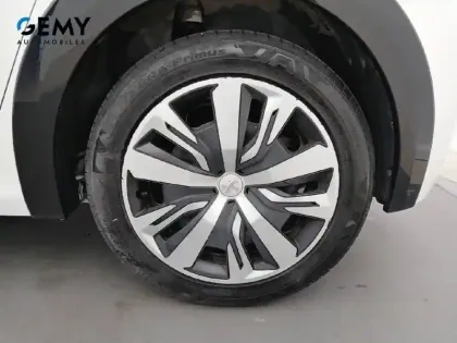 Photo 10 Peugeot 208  Electrique 50 kWh 136ch