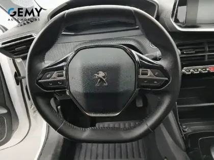 Photo 12 Peugeot 208  Electrique 50 kWh 136ch