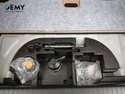 Photo 19 Peugeot 208  Electrique 50 kWh 136ch